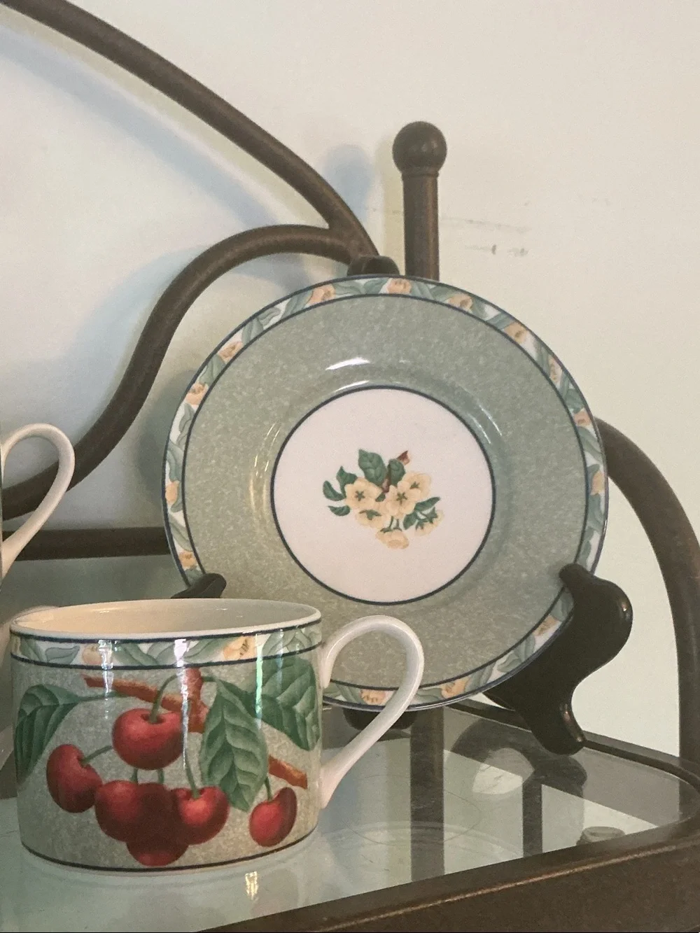 Victoria & Beale L’AMOUR Flat Cup and Saucer Set